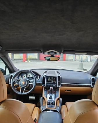 Porsche Cayenne cena 209100 przebieg: 146000, rok produkcji 2015 z Kielce małe 562